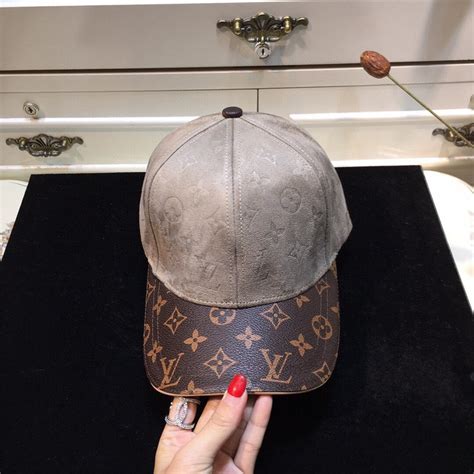 lv hats 